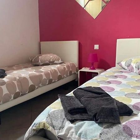 Apartamento Les Palmiers Millau Exterior foto