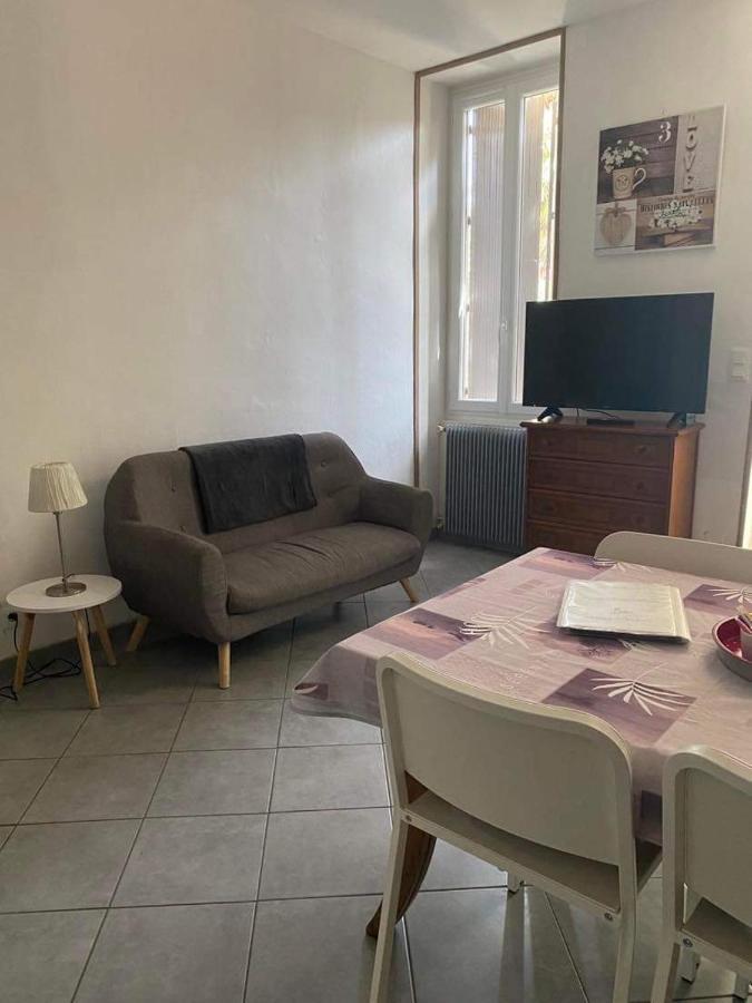 Apartamento Les Palmiers Millau Exterior foto